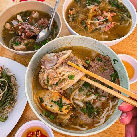 Hình ảnh Bún Nạm giò chả