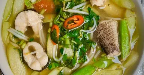 Hình ảnh Cơm Canh Chua Cá Lóc