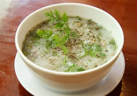 Hình ảnh cháo huyết bò viên thịt bằm