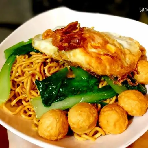 Hình ảnh Mì trộn - cá viên
