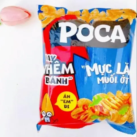 Hình ảnh Bánh Poca Mực Lăn Muối Ớt 30g