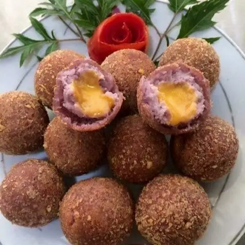 Hình ảnh Khoai Môn Lệ Phố (3v)