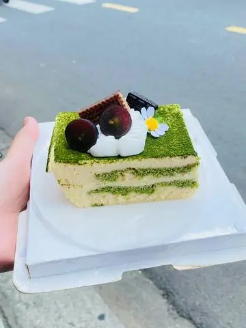 Hình ảnh Tiramisu vị matcha