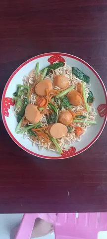 Hình ảnh Mì Xào Xúc Xích xông khói 