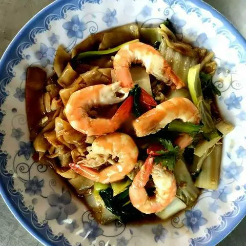 Hình ảnh Mì xào giòn xào tôm