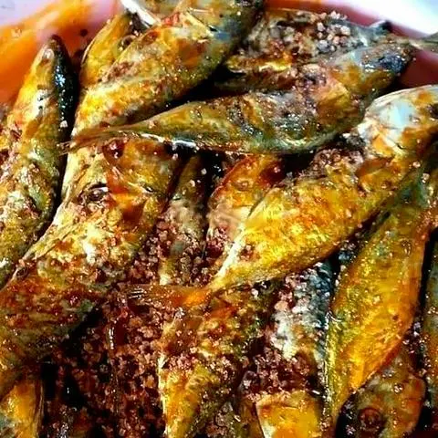Hình ảnh Cơm cá bạc má kho
