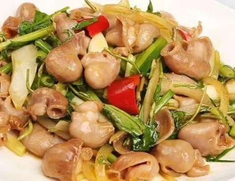 Hình ảnh Cơm Bao Tử Heo Xào Cải Chua