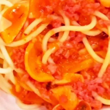 Hình ảnh Mì ROMENO BÒ +PHÔ MAI MIẾNG 