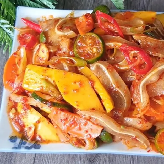 Hình ảnh Tai Heo Sốt Thái - Hộp Lớn