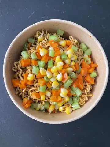 Hình ảnh Mỳ Trộn InDomie Rau Củ 