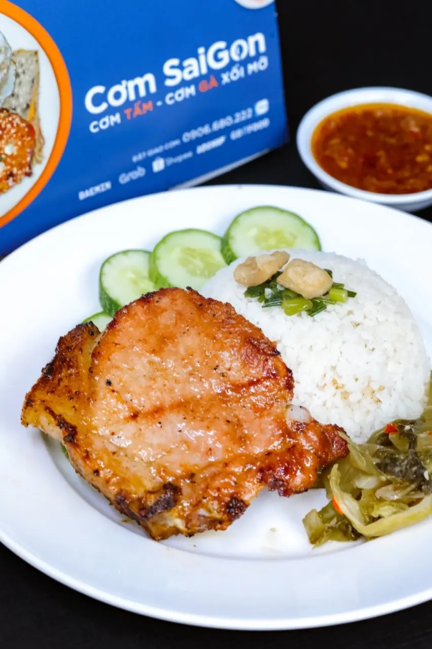 Hình ảnh Cơm sườn nướng