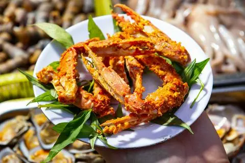 Hình ảnh Càng ghẹ rang muối