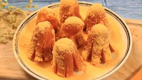 Hình ảnh XÚC XÍCH LẮC PHÔ MAI