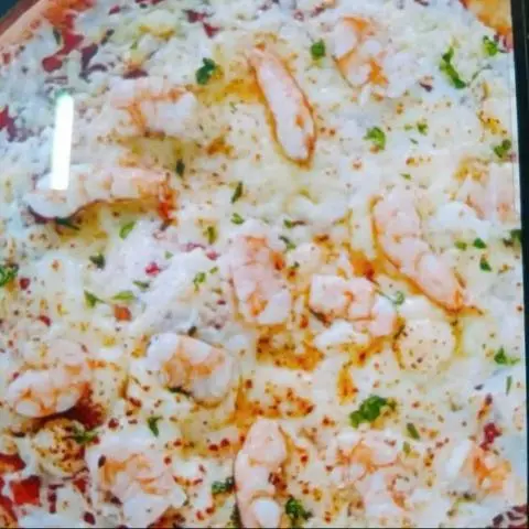 Hình ảnh Shrimp scampi pizza