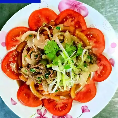 Hình ảnh Nui xào bò củ hành
