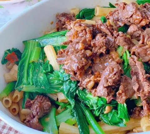 Hình ảnh Nui Xào Sốt Gia Truyền + Bò Xào (Phần Lớn)