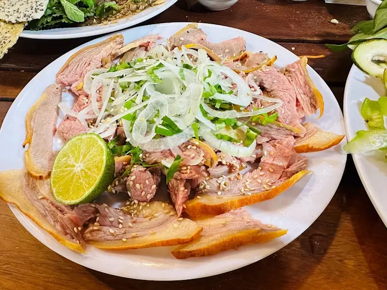 Hình ảnh Bê Thui Phần 5,6 Người ( tặng bánh đa )
