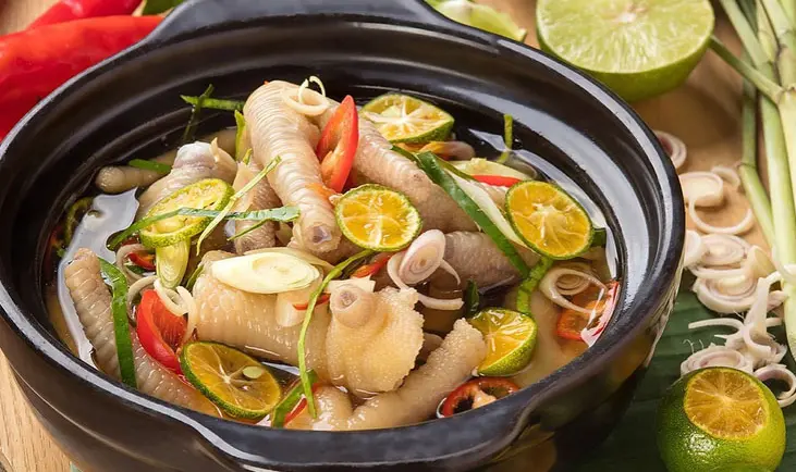Hình ảnh Chân Gà Ngâm Sả Tắc (size L)