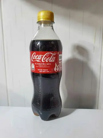 Hình ảnh Coca-Cola 390ml + ly nước đá