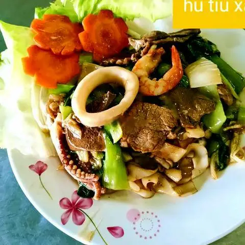 Hình ảnh Hủ tíu xào thập cẩm