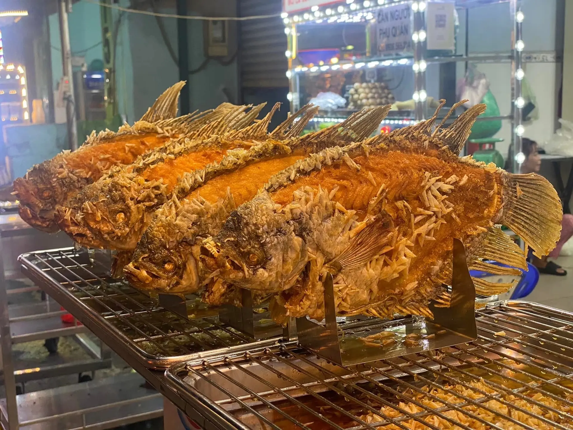 Hình ảnh Cá tai tượng chiên xù size lớn 