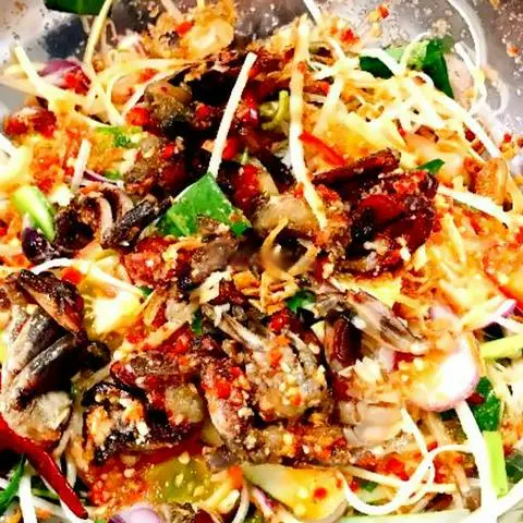 Hình ảnh Gỏi đu đủ ba khía