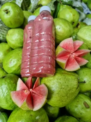 Hình ảnh Ổi Đỏ Ép nguyên chất