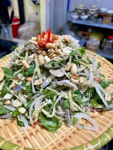 Hình ảnh gỏi cá trích lớn