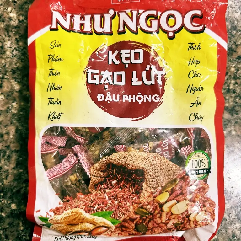 Hình ảnh Kẹo gạo lứt đậu phộng