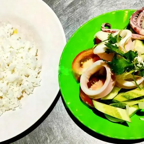 Hình ảnh Cơm mực xào dưa cà