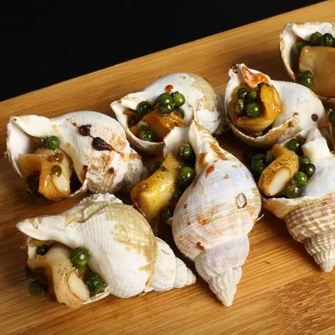 Hình ảnh Ốc bulot nướng tiêu xanh
