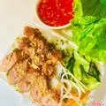 Hình ảnh Bún thịt xiên nướng - nem lụi nướng mật ong