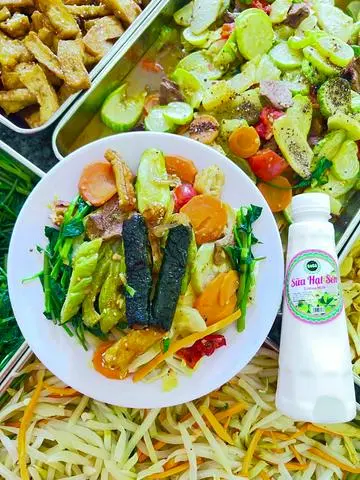 Hình ảnh Cơm Chay Thập Cẩm + Cá Kèo Kho+ Sữa Hạt Sen