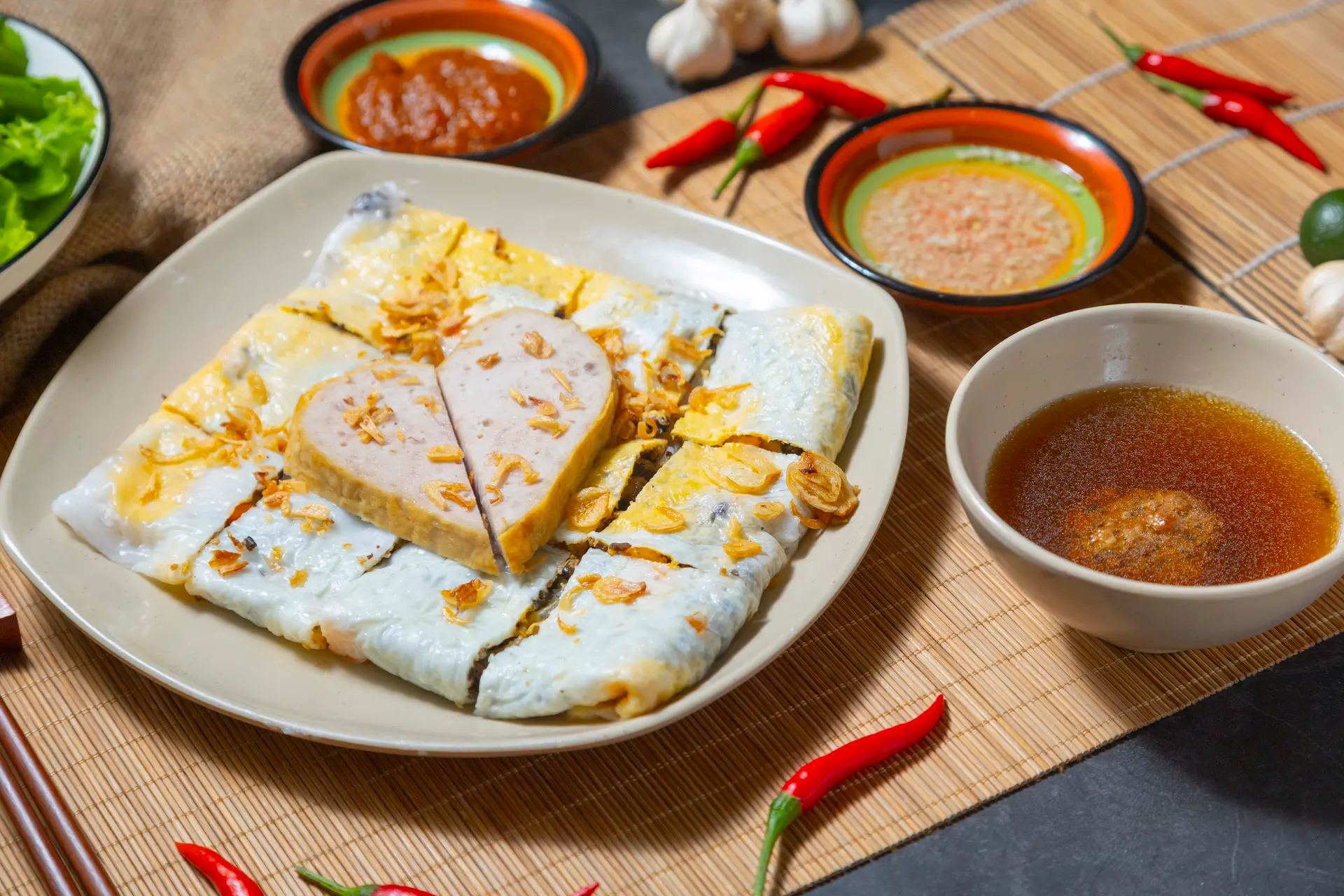 Hình ảnh Bánh cuốn trứng nhân tôm thịt