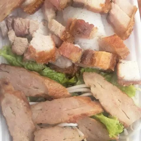 Hình ảnh BÁNH Hỏi HEO QUAY NEM NƯỚNG 