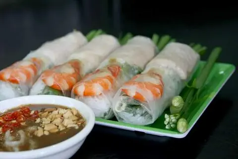 Hình ảnh Gỏi cuốn tôm thịt- chấm mắm nêm