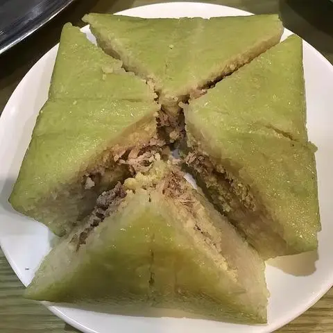 Hình ảnh bánh chưng ( 1 cái lớn)
