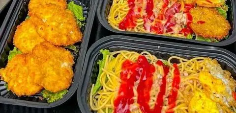 Hình ảnh  [1,5 vắt] Mì trộn sa tế bánh gà rau củ