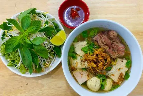 Hình ảnh Bún Mọc Chả Sườn/Giò Heo