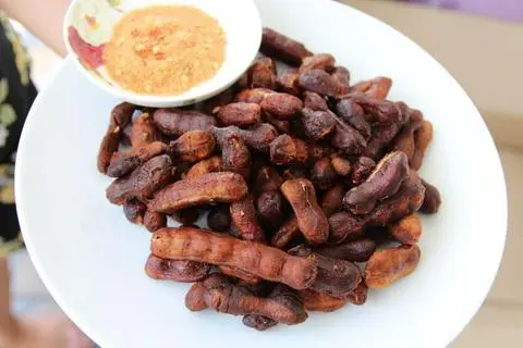 Hình ảnh Me lào muối ớt