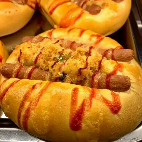 Hình ảnh Bánh mì xúc xich