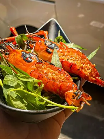 Hình ảnh Tôm càng xanh sốt tiêu đen - 2 con