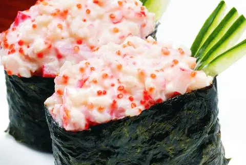 Hình ảnh Sushi Gunkan Trứng Tôm Sốt Mayo 4 viên