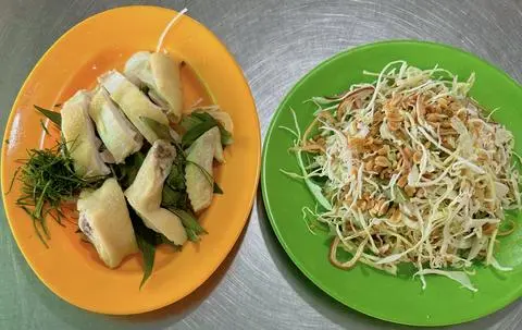 Hình ảnh Gà chặt lá chanh