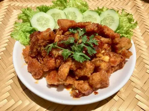 Hình ảnh Chẳng Dừng Chiên Mắm
