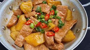 Hình ảnh Cơm Sườn Non Chay Kho
