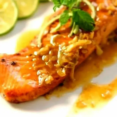 Hình ảnh Cá hồi sốt chanh dây