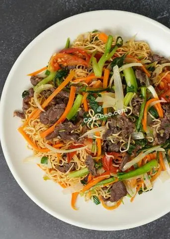 Hình ảnh Mì xào bò sate
