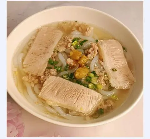Hình ảnh Bánh Canh Thịt Nạc-Thịt Bằm