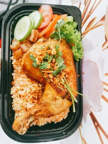 Hình ảnh Cơm Gà Sốt Xá Xíu